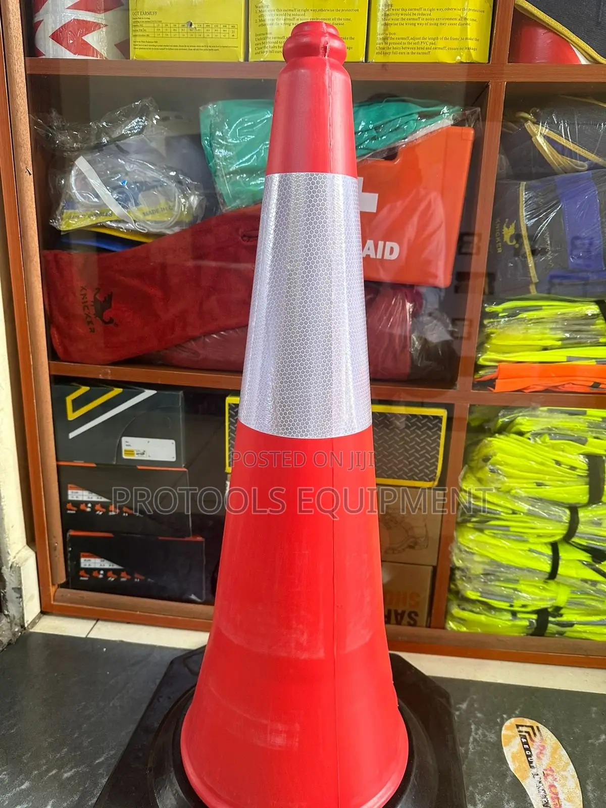plastic 75cm safety Cone