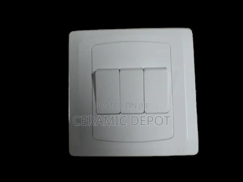 ELEC 3 GANG 2 WAY SWITCH TGTWS