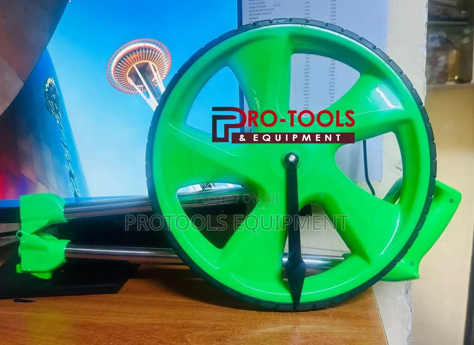 Manual measuring wheel