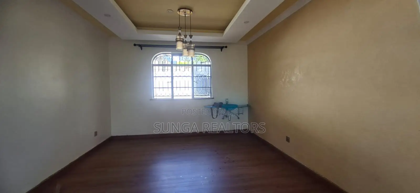 5bdrm House in New Kitisuru Estate for rent