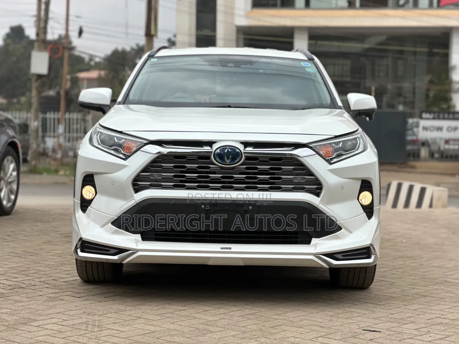 Toyota RAV4 2019 White