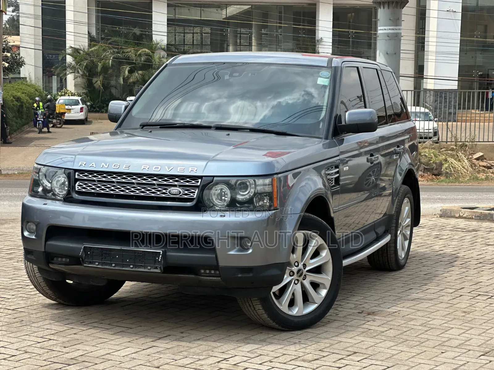 Land Rover Range Rover Sport 2012 Gray