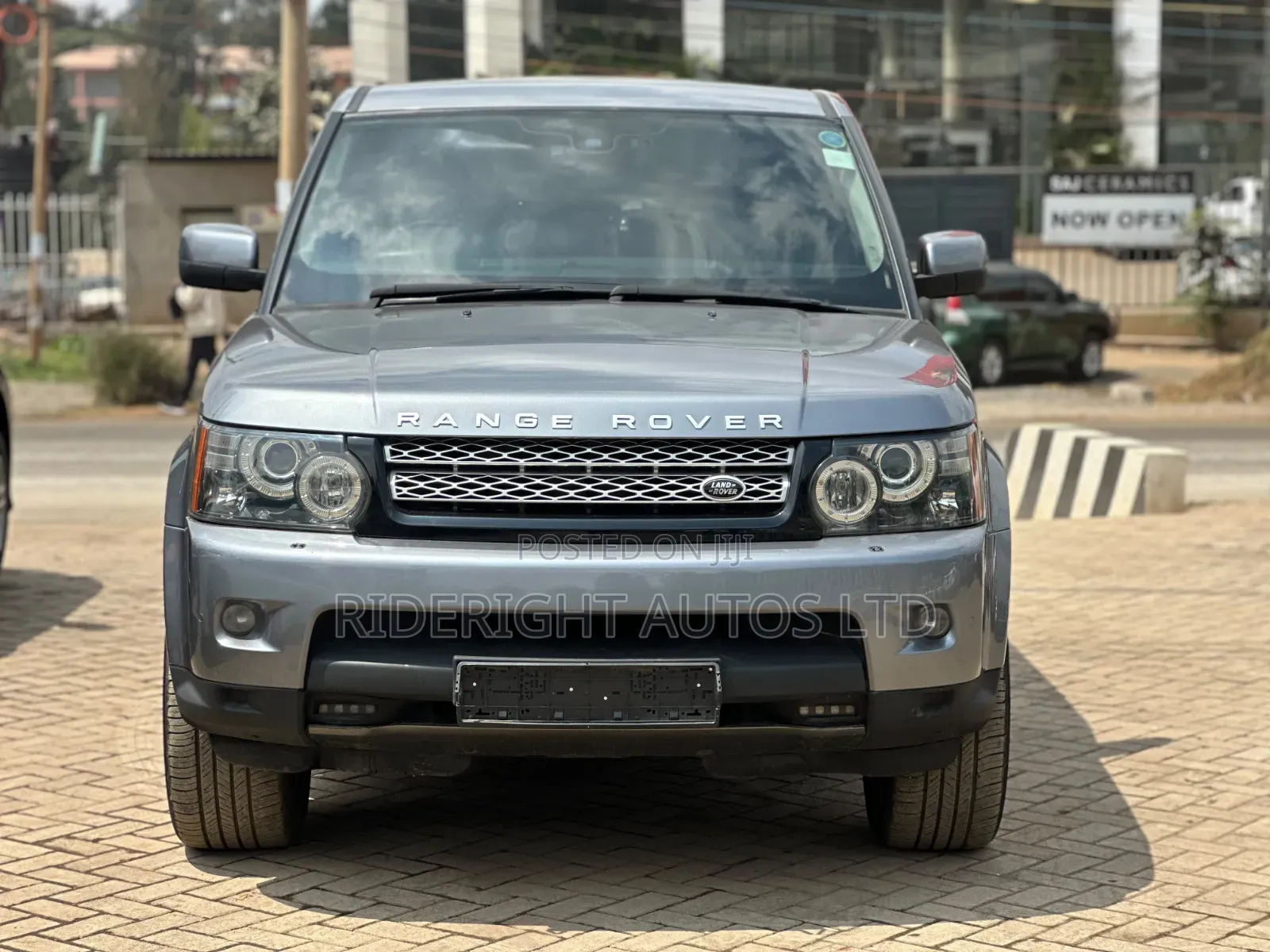 Land Rover Range Rover Sport 2012 Gray