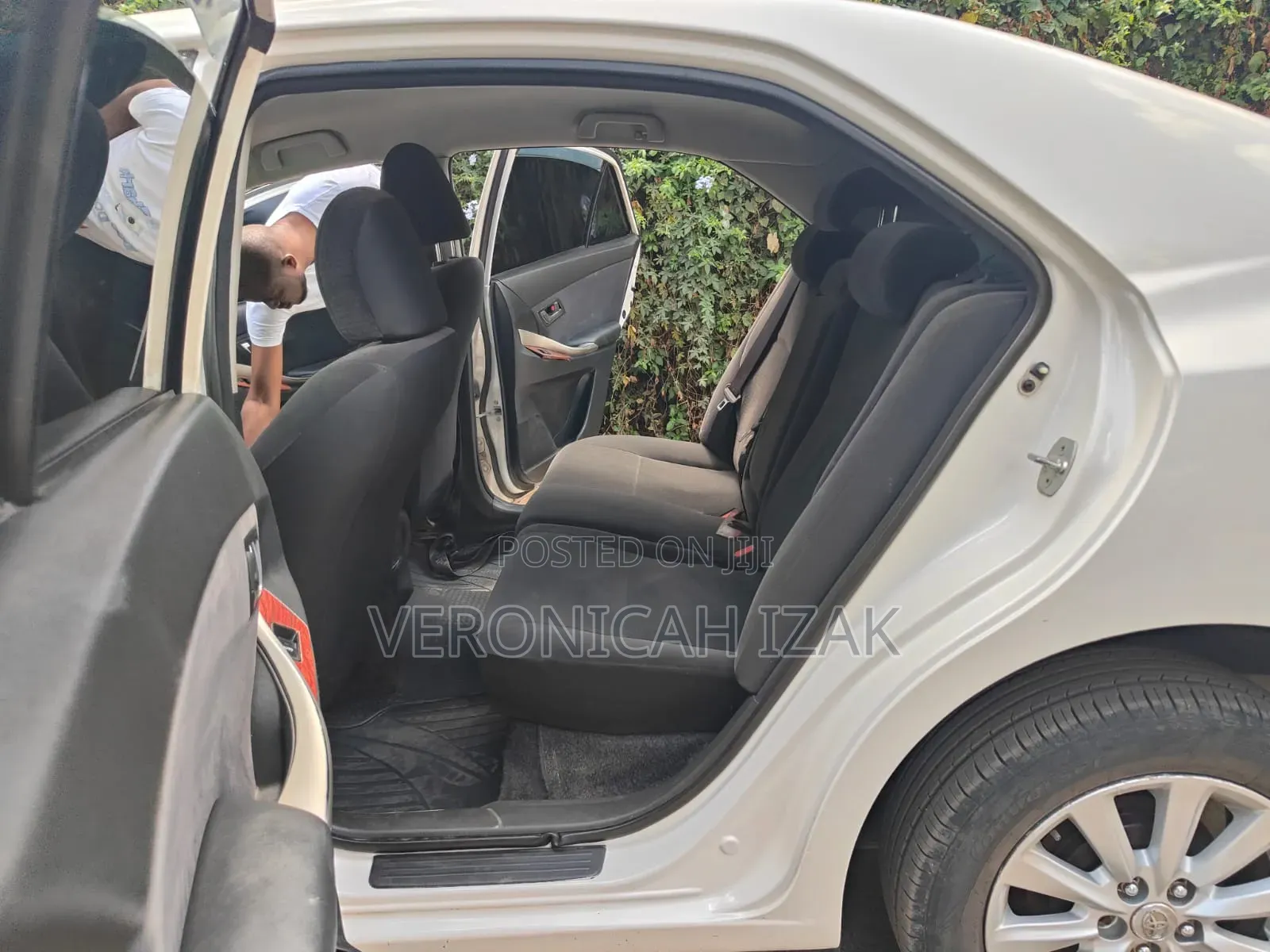 Toyota Premio 2010 White