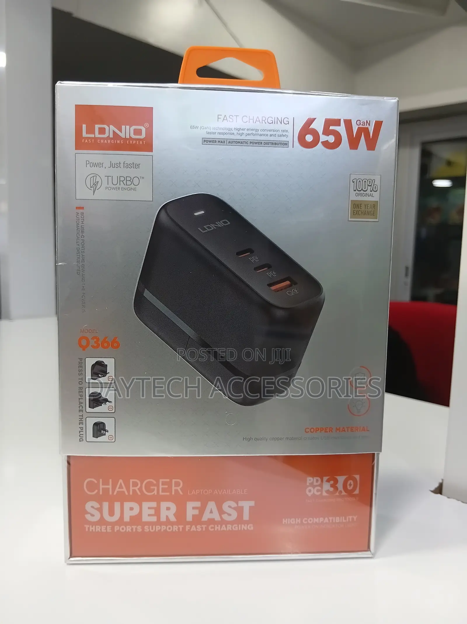 LDNIO Q366 65w 3 Ports Fast Travel Charger Adapter - Black