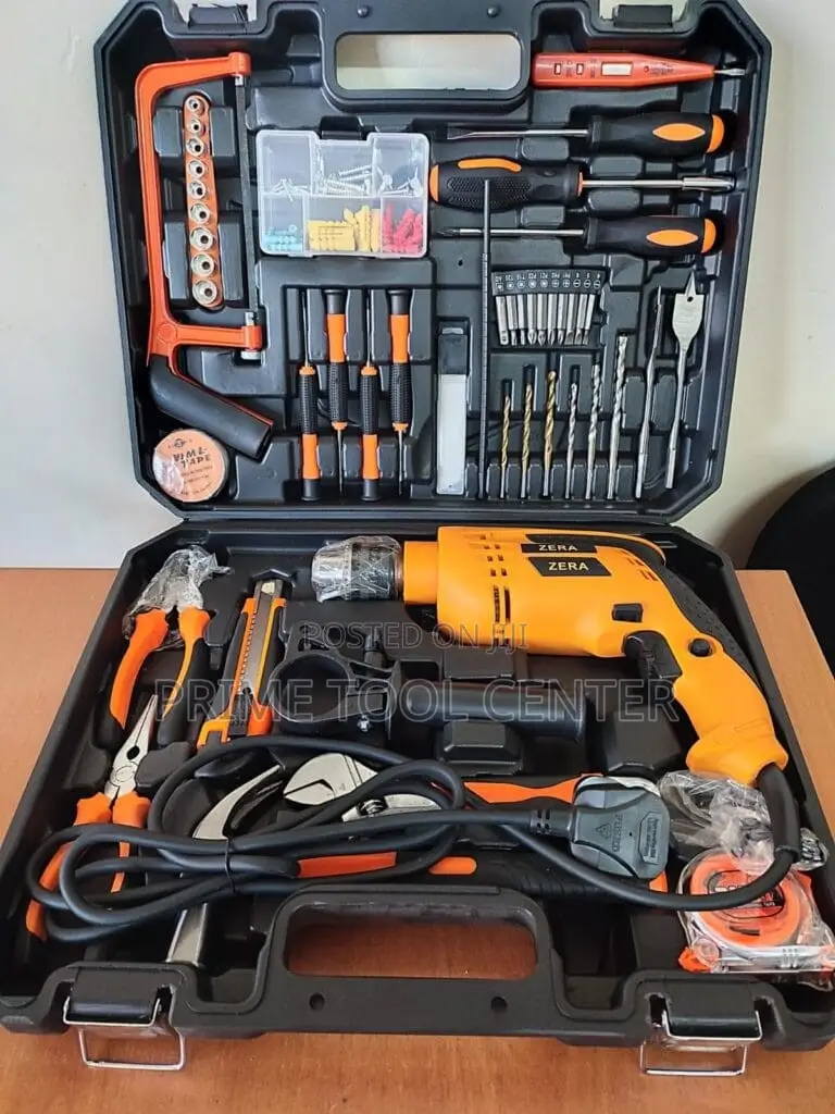 Dera DRILL WITH A TOOL SET 750W