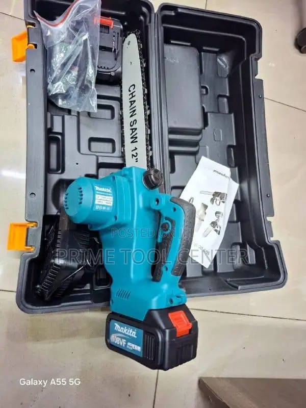 Makita Cordless 12″ Chainsaw