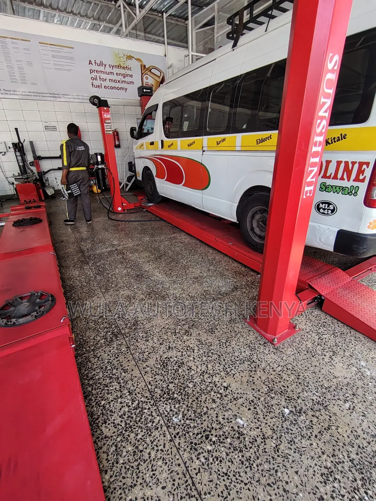 Strong and Stable Lifting Platform 4post Carlift Machine Sunshine