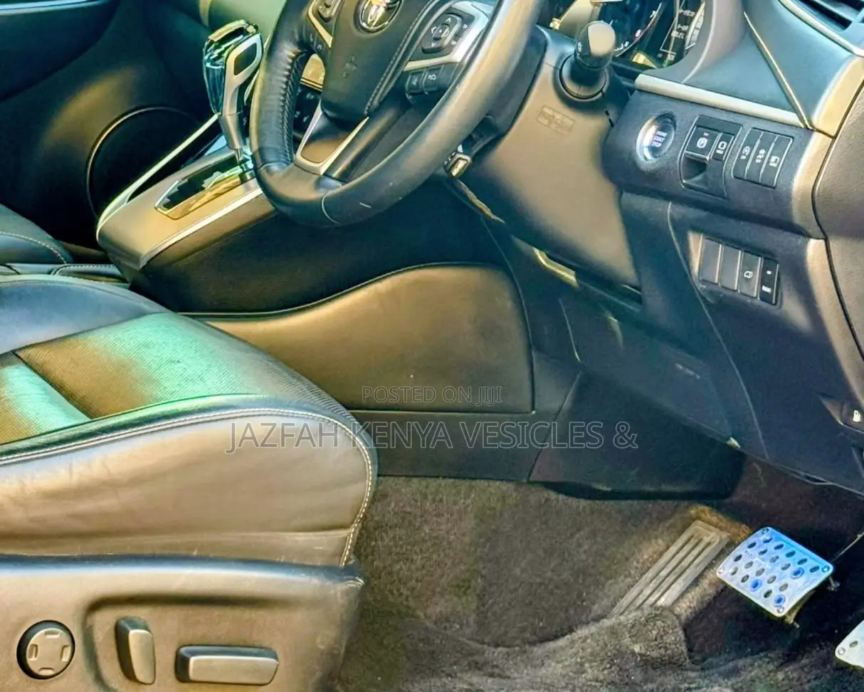 Toyota Harrier 2.0 2019 Black