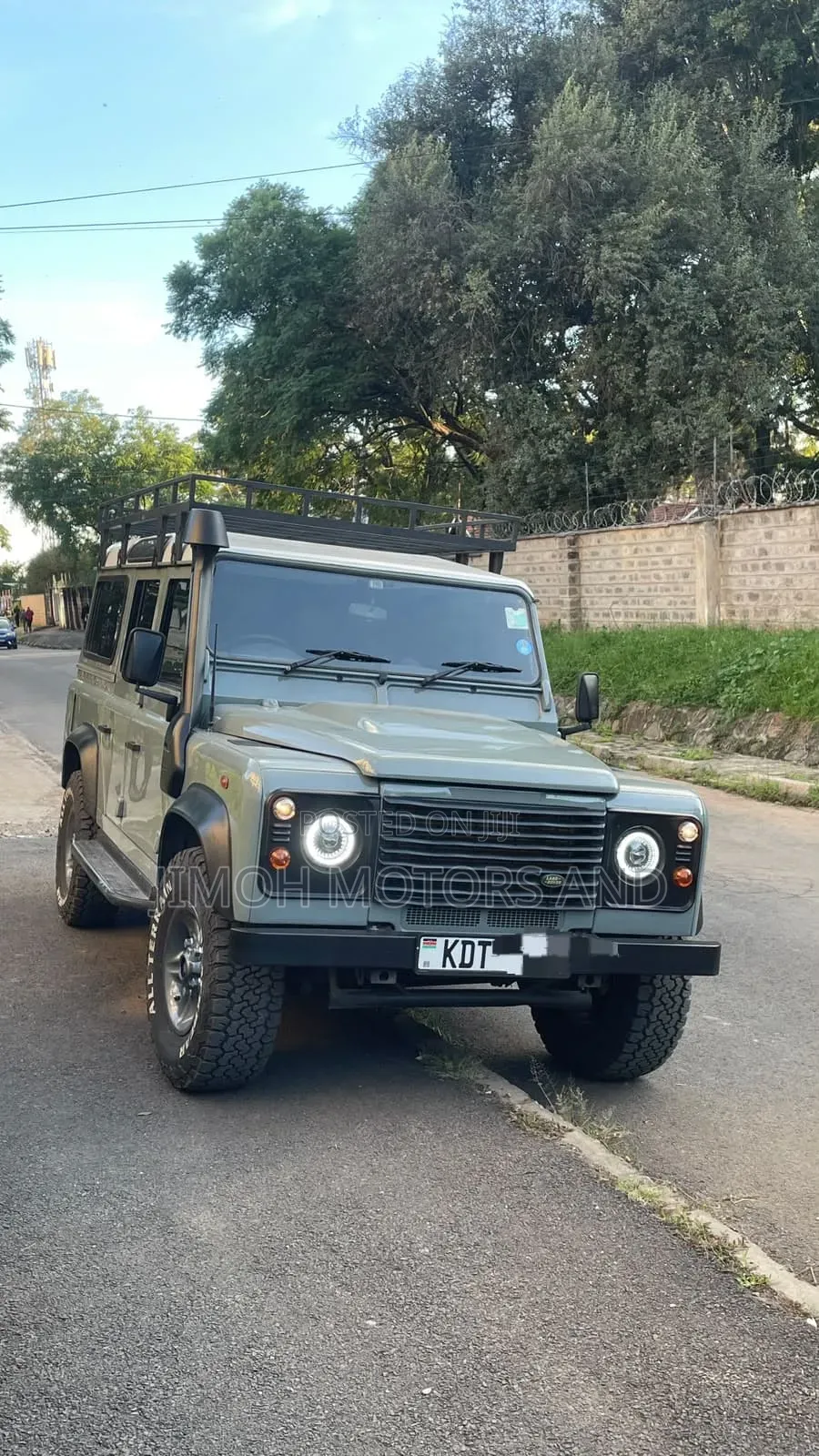 Land Rover Defender 2019 Gray
