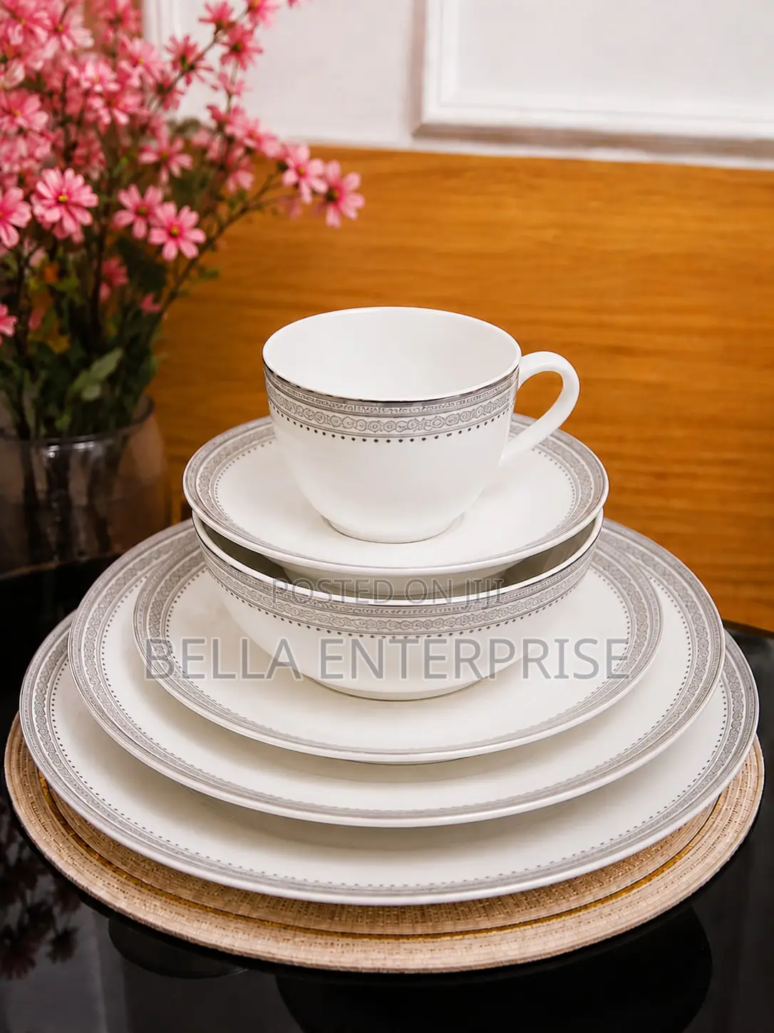 36 PCS High Quality Ceramic Dinner Set Still Available.