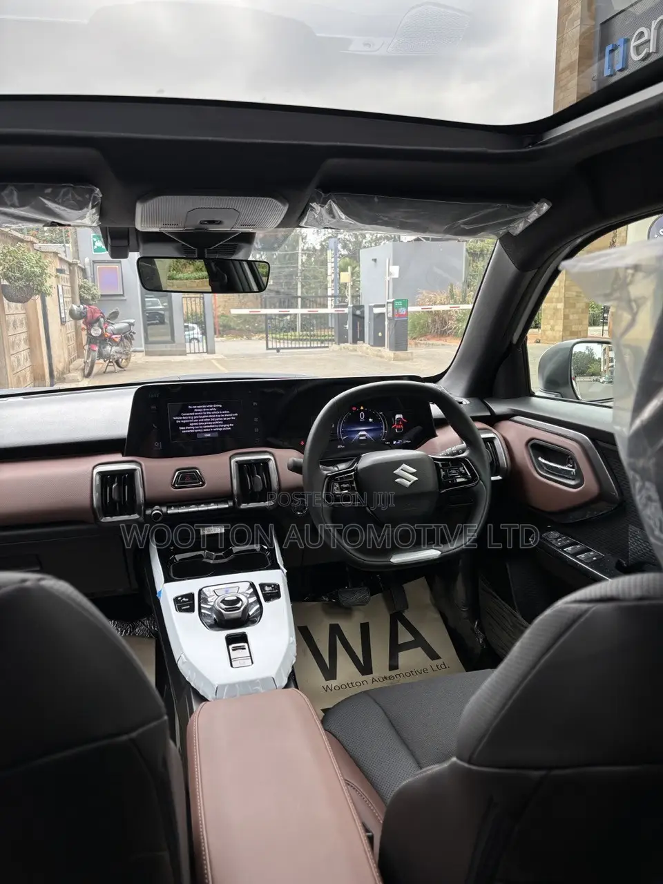 New Suzuki e Vitara 2025 White