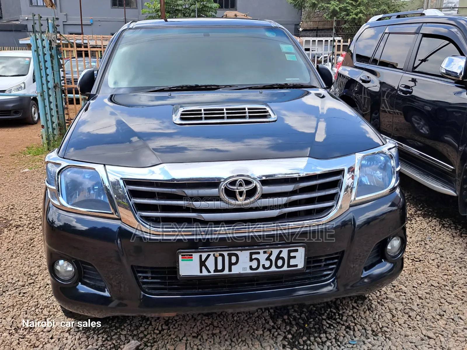 Toyota Hilux 2016 Black