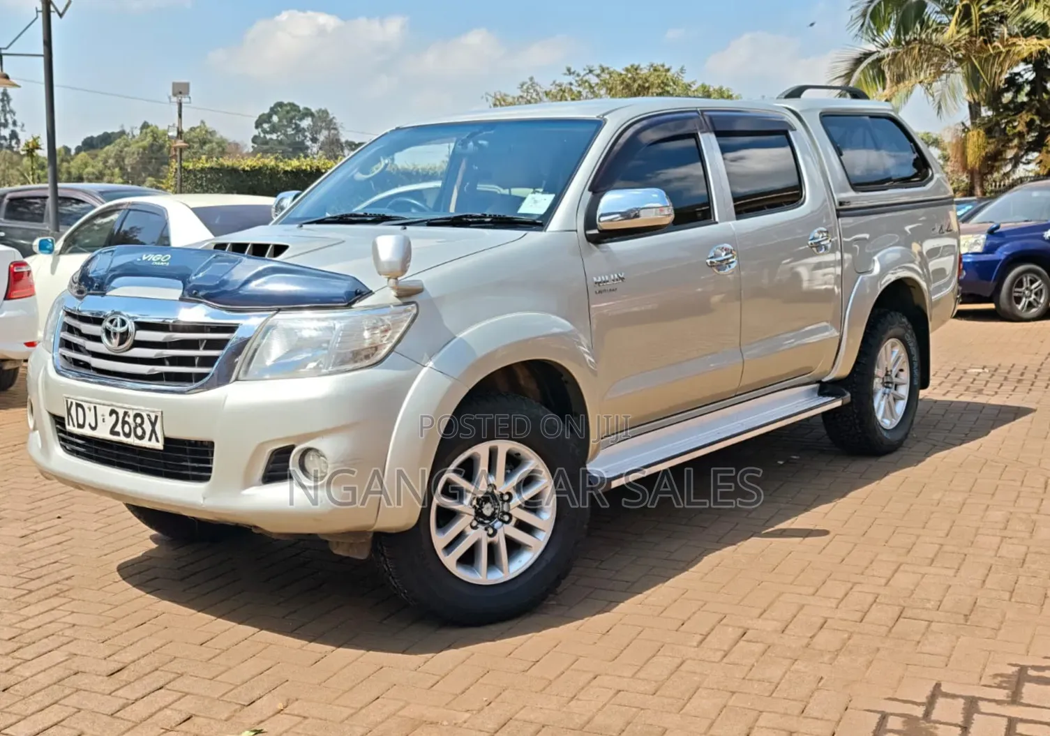 Toyota Hilux 2015 Gray