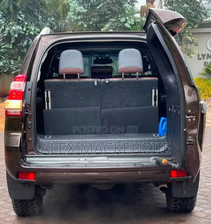Toyota Land Cruiser Prado 2017 Gold