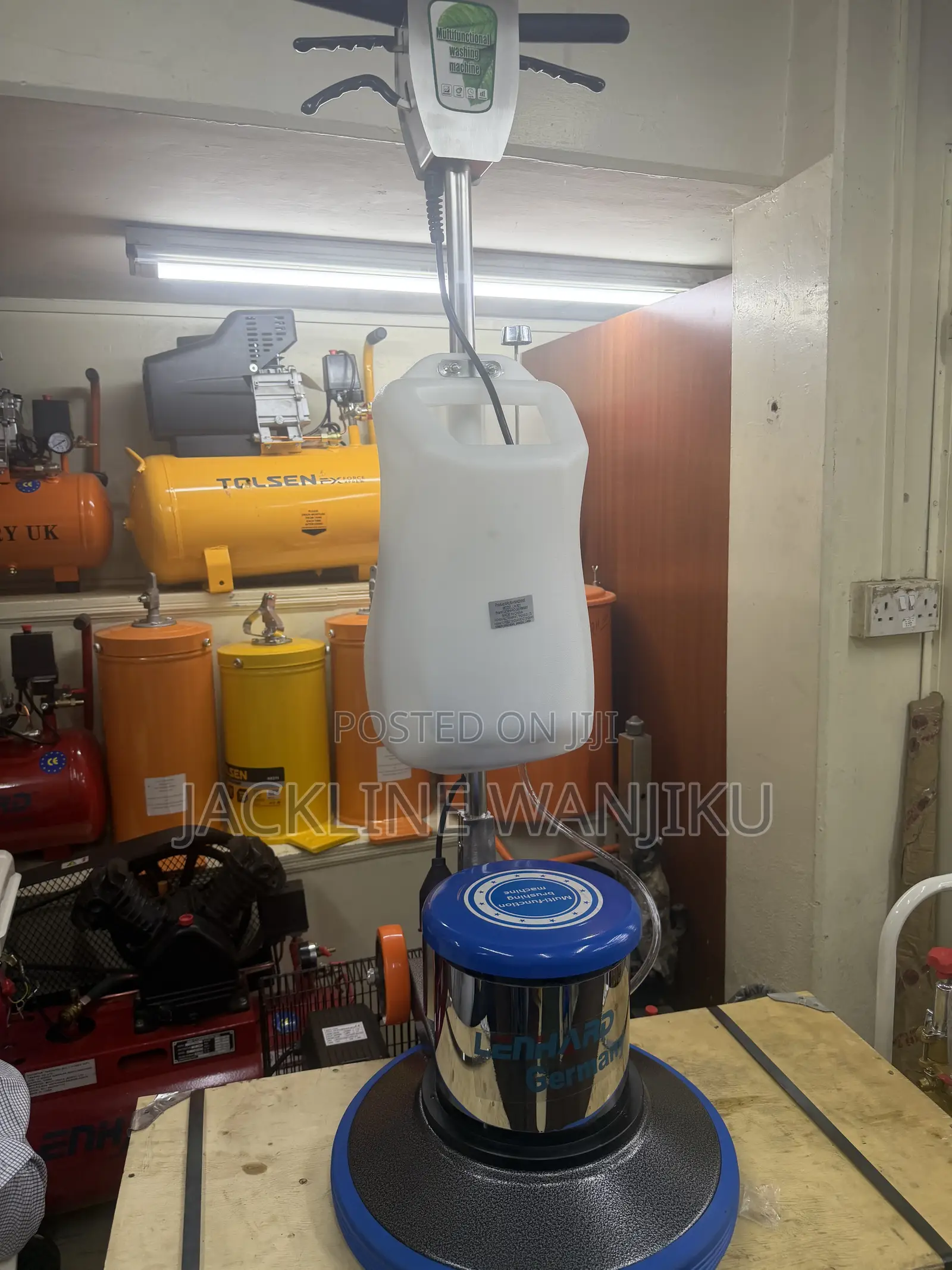 Powerful Floor Scrubber Machine Lenhard