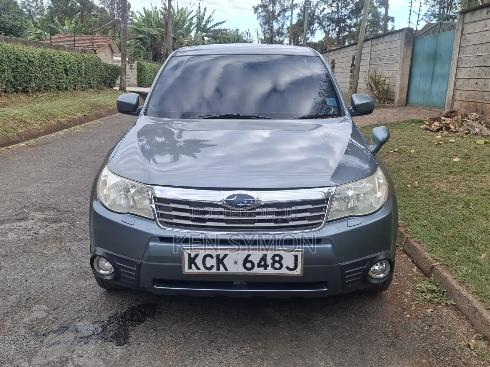 Subaru Forester 2010 Gray