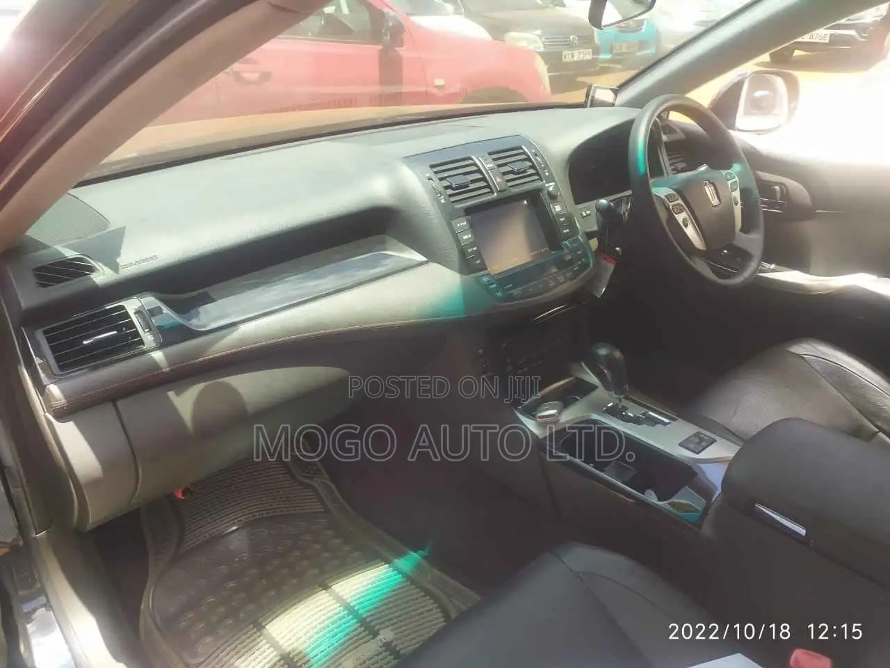 Toyota Crown 2013 Black