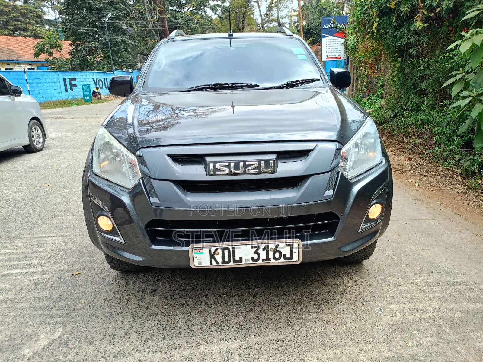 Isuzu D-MAX 2022 Brown