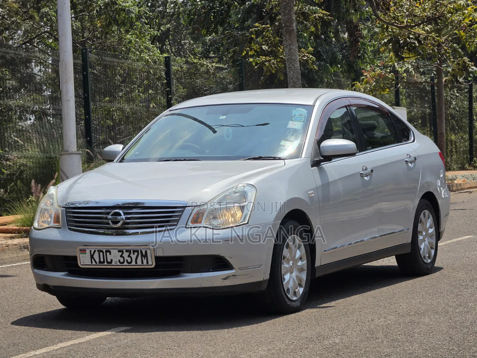 Nissan Bluebird 2012 Silver