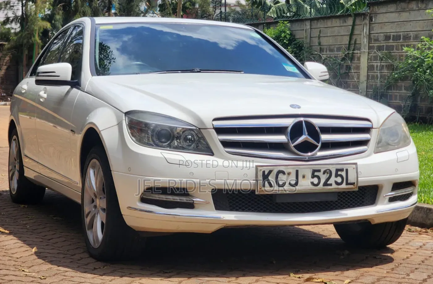 Mercedes-Benz C200 2009 Pearl
