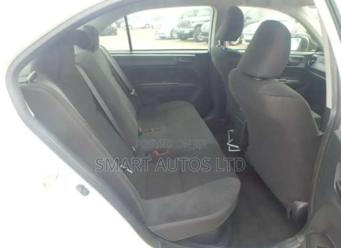 Toyota Axio 1.5 Hybrid 2WD 2019 Off white