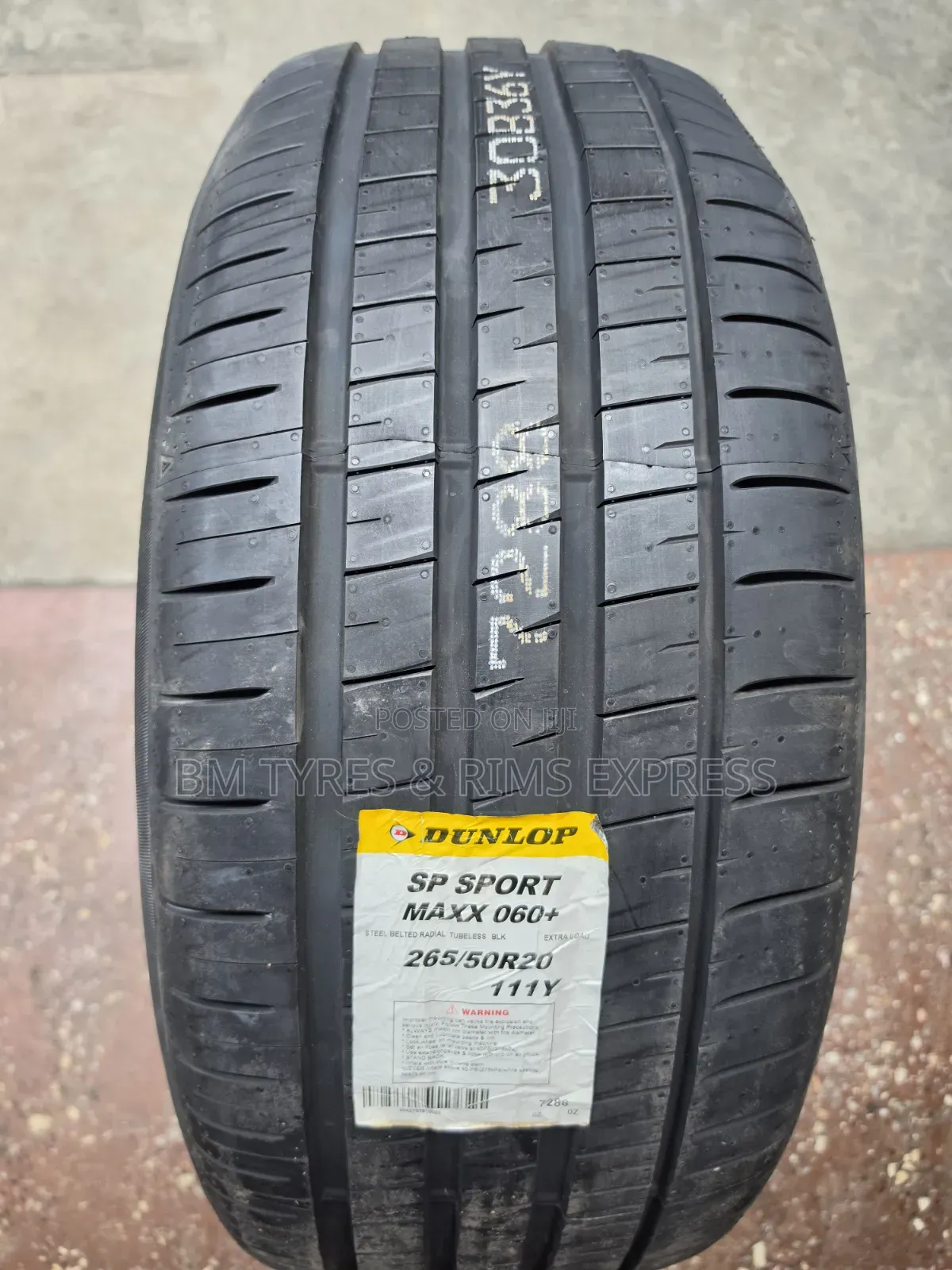 265 /50 R20 DUNLOP TYRES (Japan)