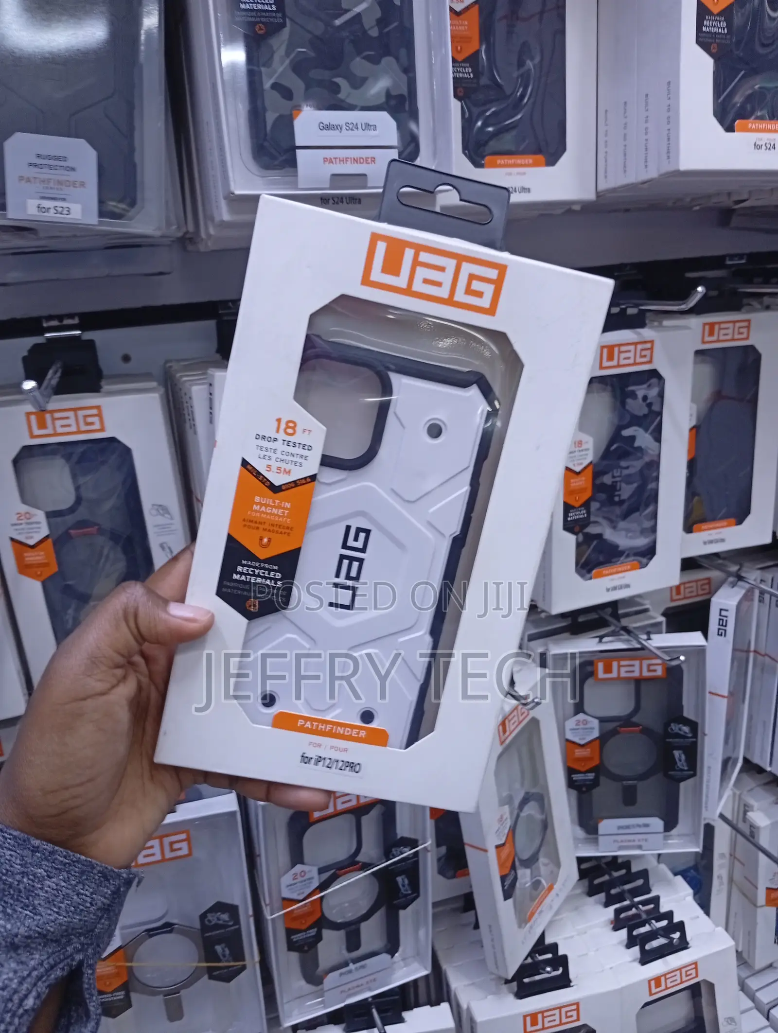 Urban Armor Gear Case in MagSafe for the Samsung Galaxy S24 Ultra