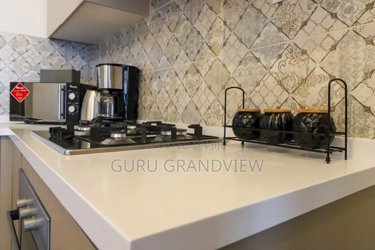Westlands 1 Bedroom Airbnb With Pool