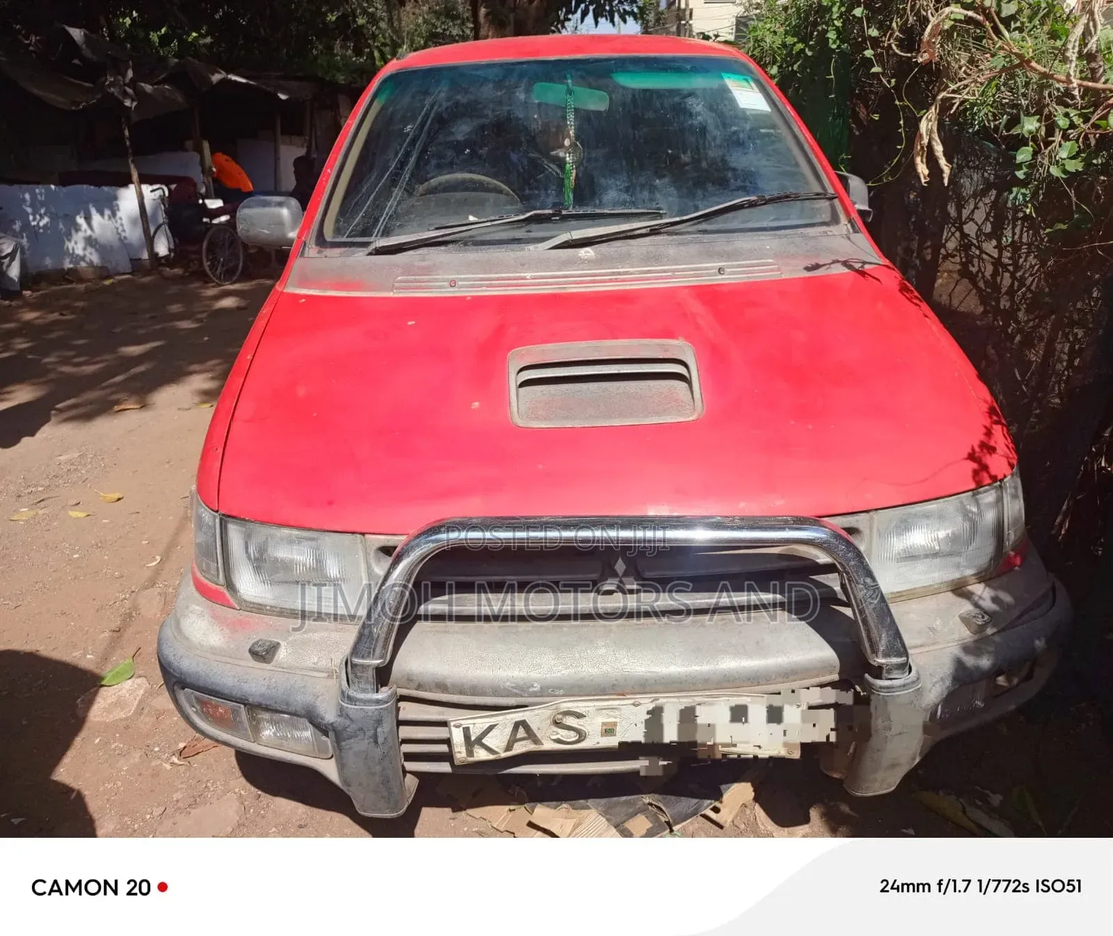 Mitsubishi RVR 1999 Red