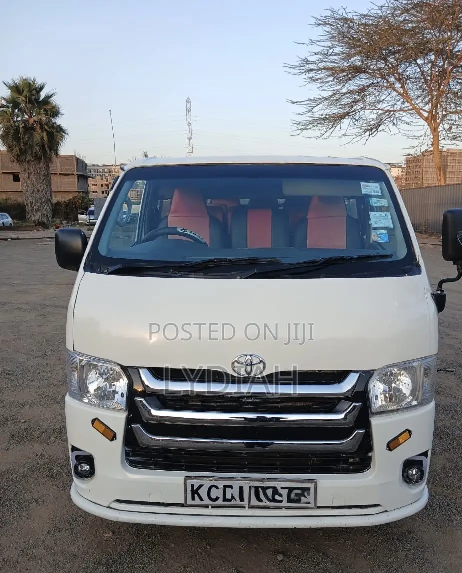 Toyota HiAce 2012 White