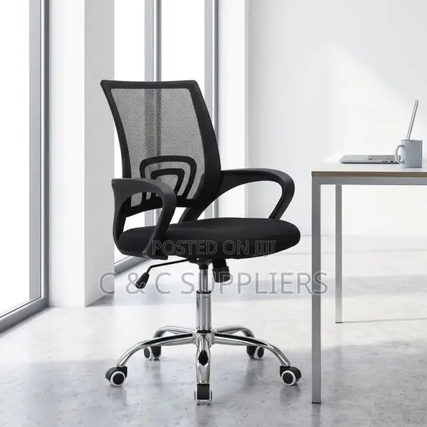 Mesh Low Back Swivel Desk Chair.