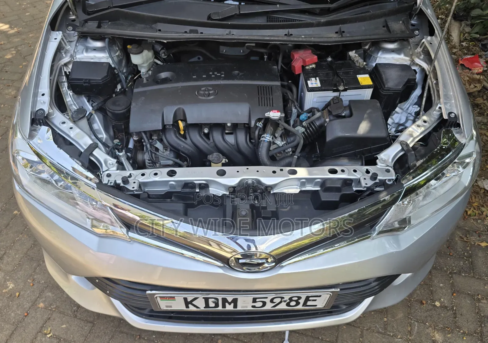 Toyota Corolla Fielder 2016 Silver