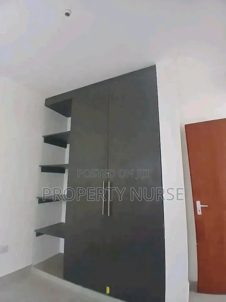 1bdrm Apartment in Gateway Mall Area for rent