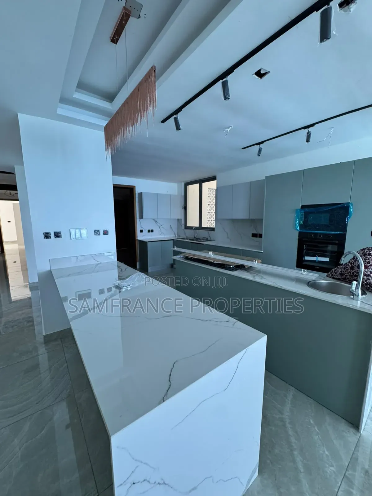 3bdrm Apartment in Nesma Beachfront, Nyali Mkomani for sale