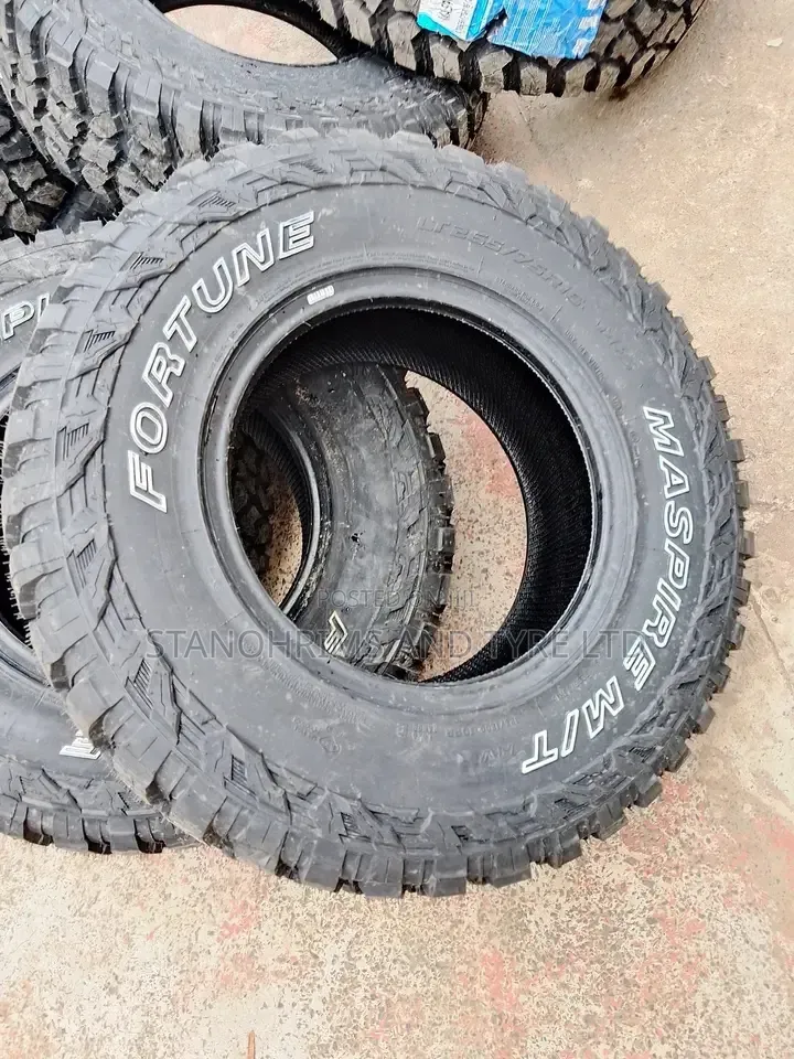 265/75/16 M/T Tyres