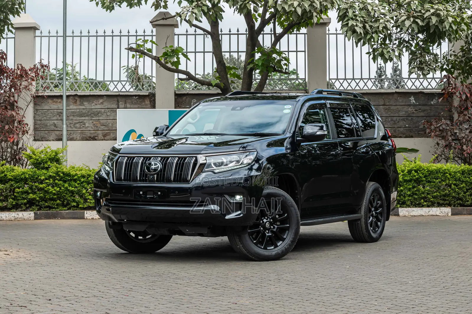 Toyota Land Cruiser Prado 2.7 2020 Black