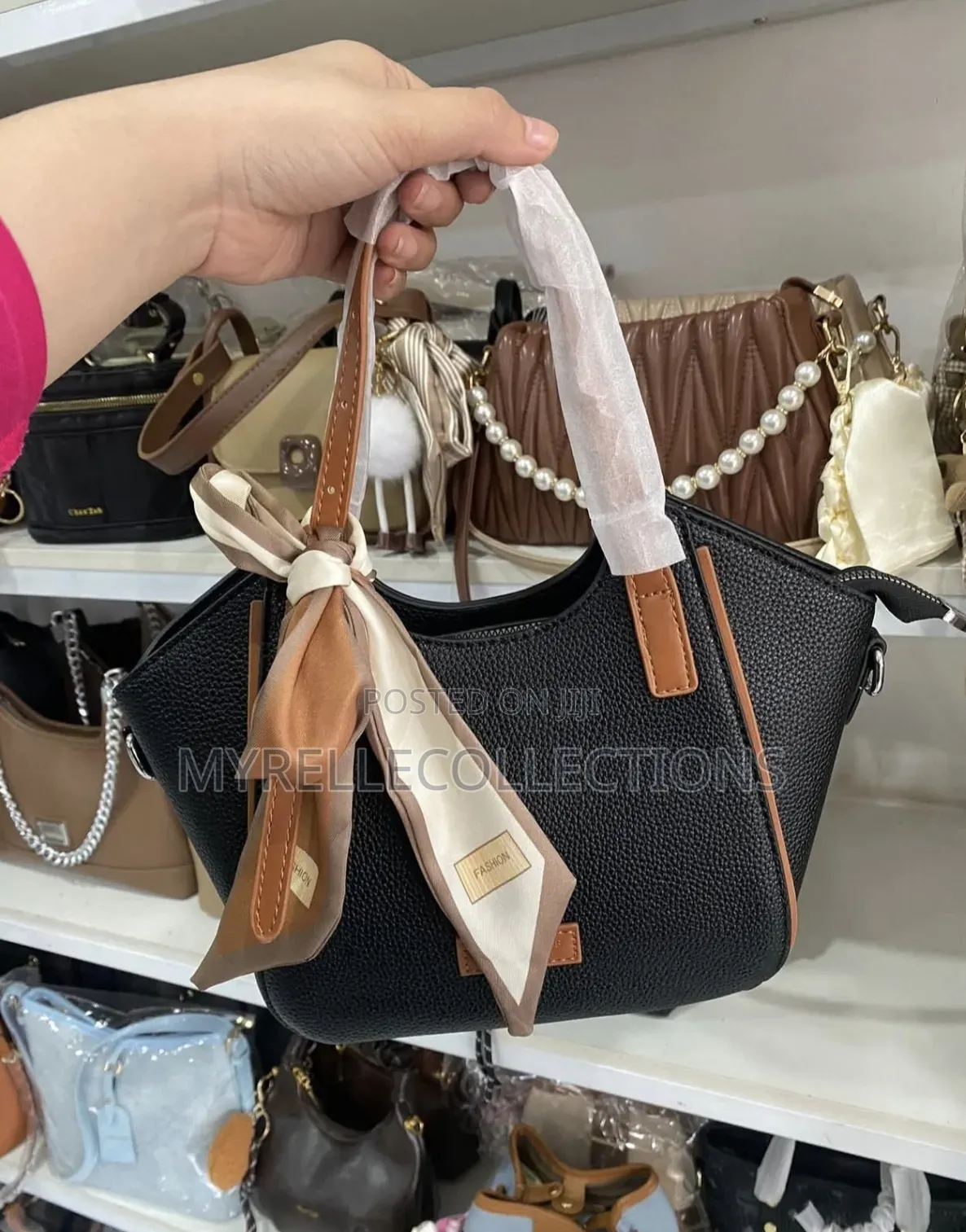 Ladies Black Crossbody Handbag/Affordable Shoulder Bag