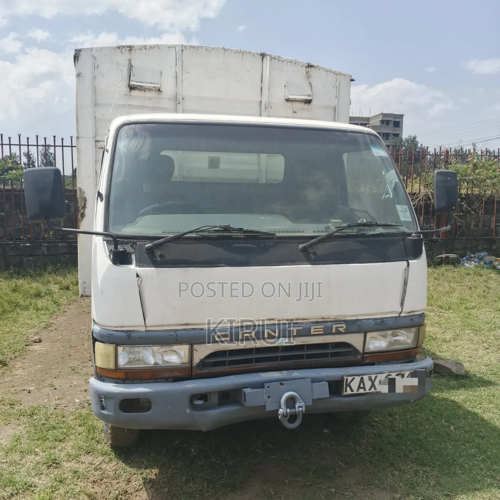 Mitsubishi Canter 4d35