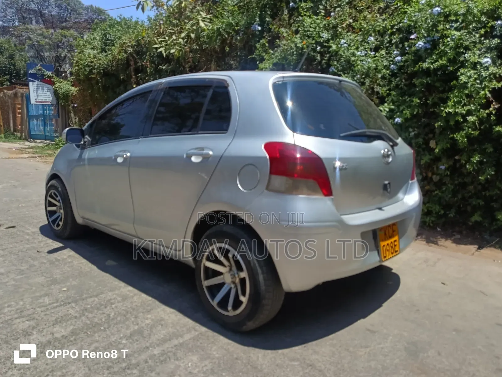 Toyota Vitz 2008 Silver