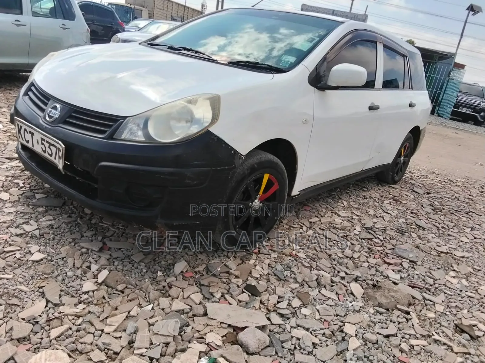 Nissan Advan 2011 White