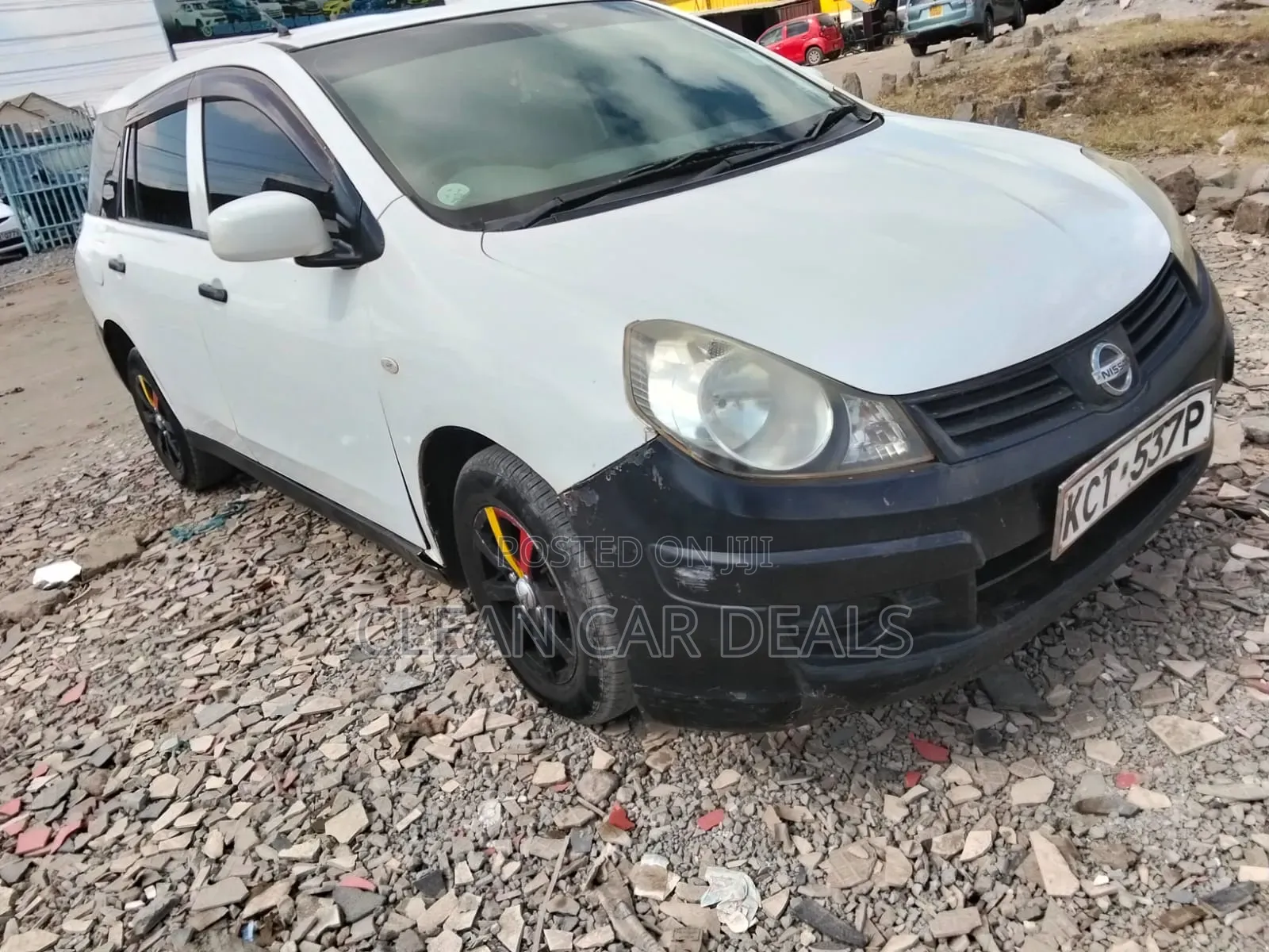 Nissan Advan 2011 White