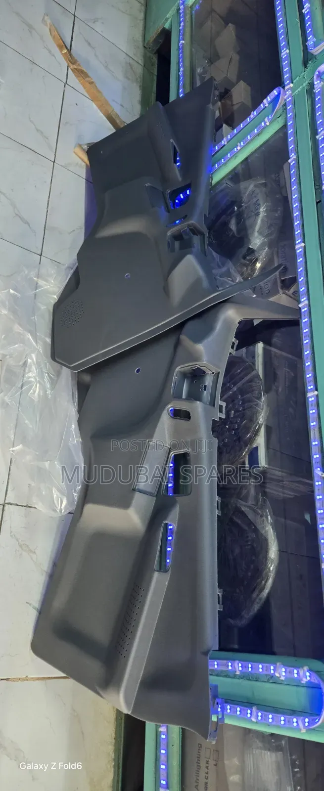 Mitsubishi Fh and Canter HD Door Cover