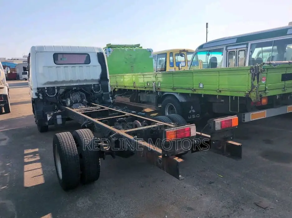 Mitsubishi Fuso Canter Body-Less Chassis