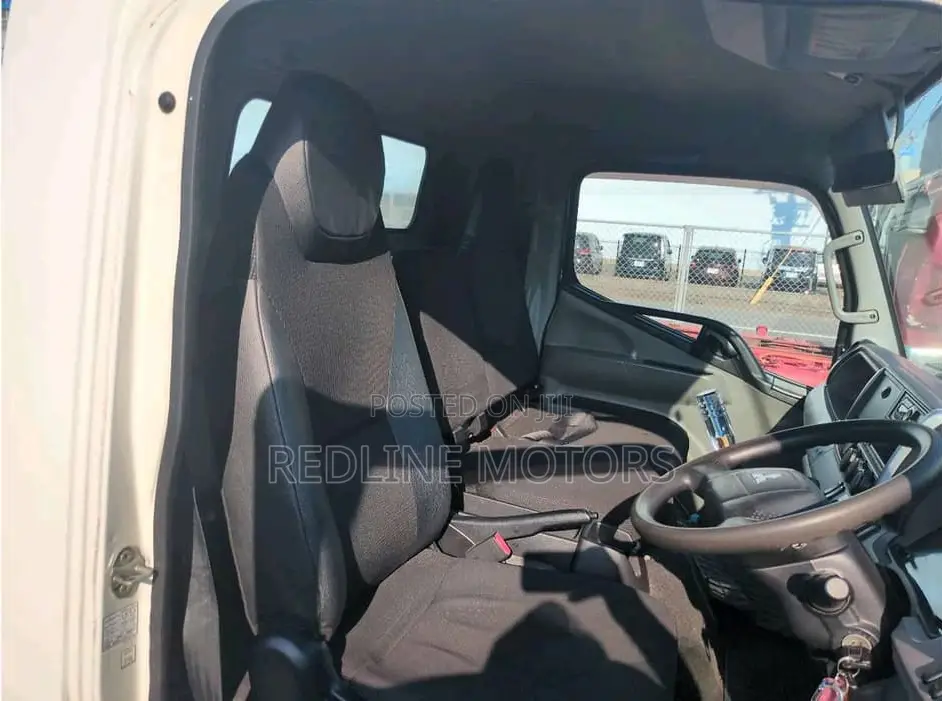 Mitsubishi Fuso Canter Body-Less Chassis