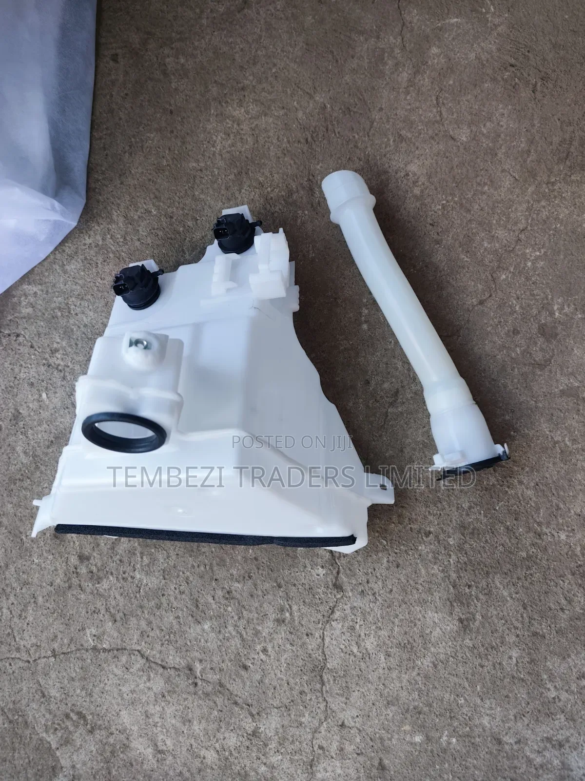 Toyota Land Cruiser Prado Fj 150 Windscreen Washer Reservoir