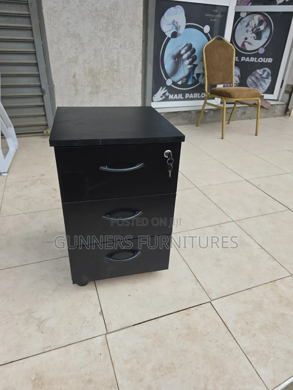 Black 3 Drawers Wooden Pedestal