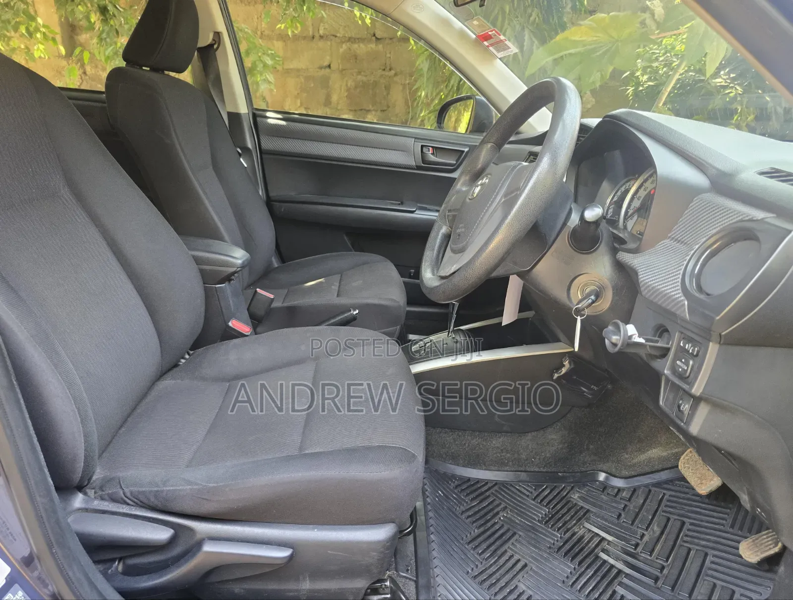 Toyota Corolla Fielder 2013