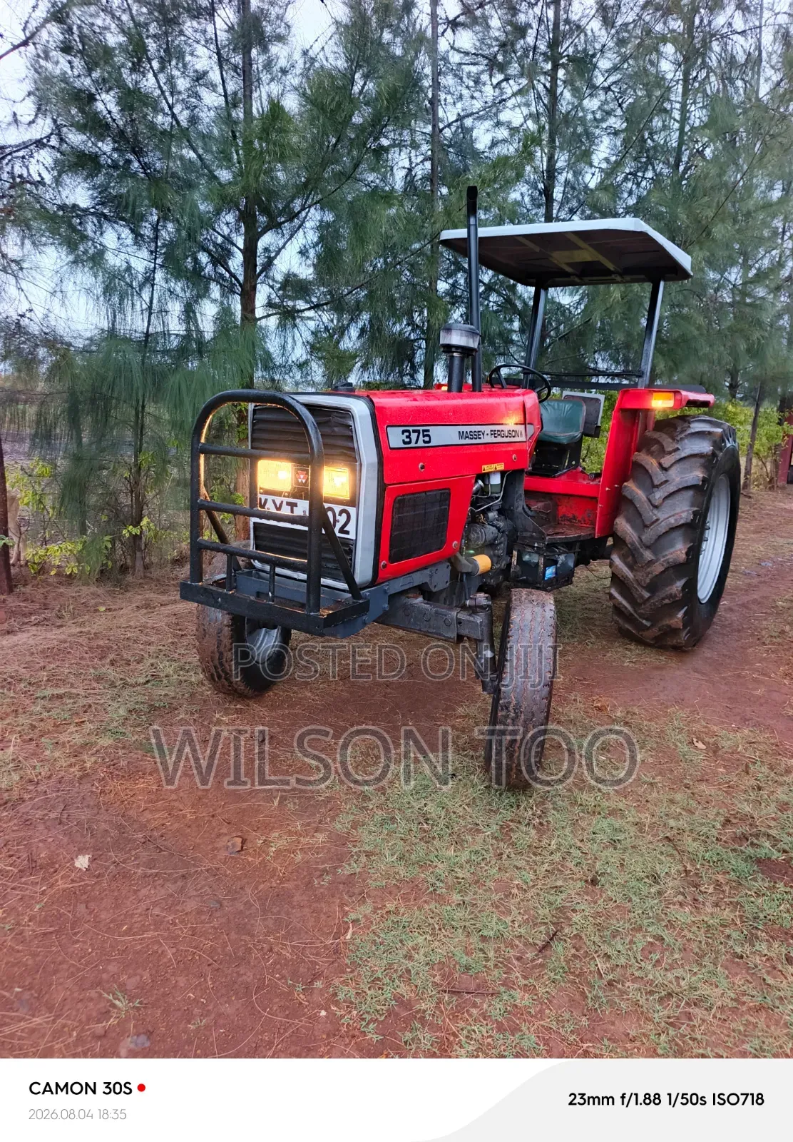 Tractor Massey Ferguson 375 Red Local