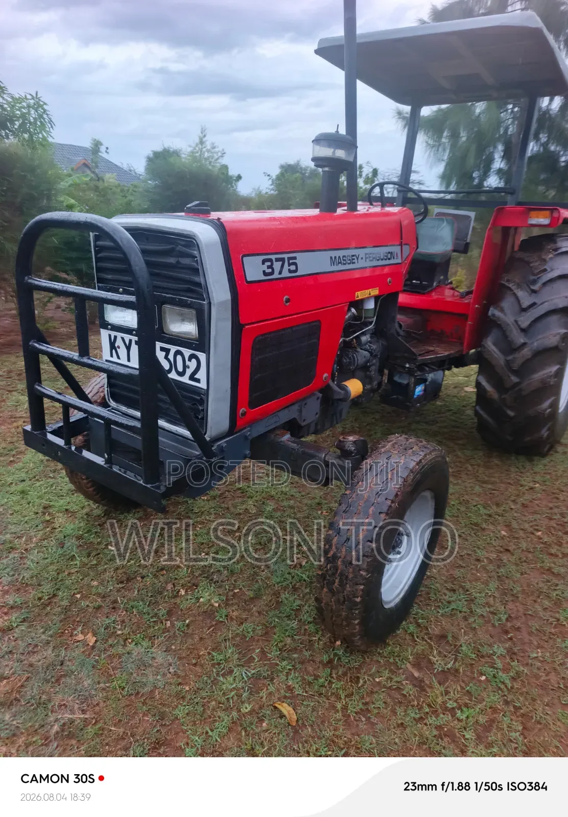 Tractor Massey Ferguson 375 Red Local